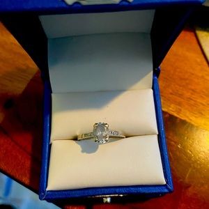 1 ct tw oval 10k white gold engagement ring size 7